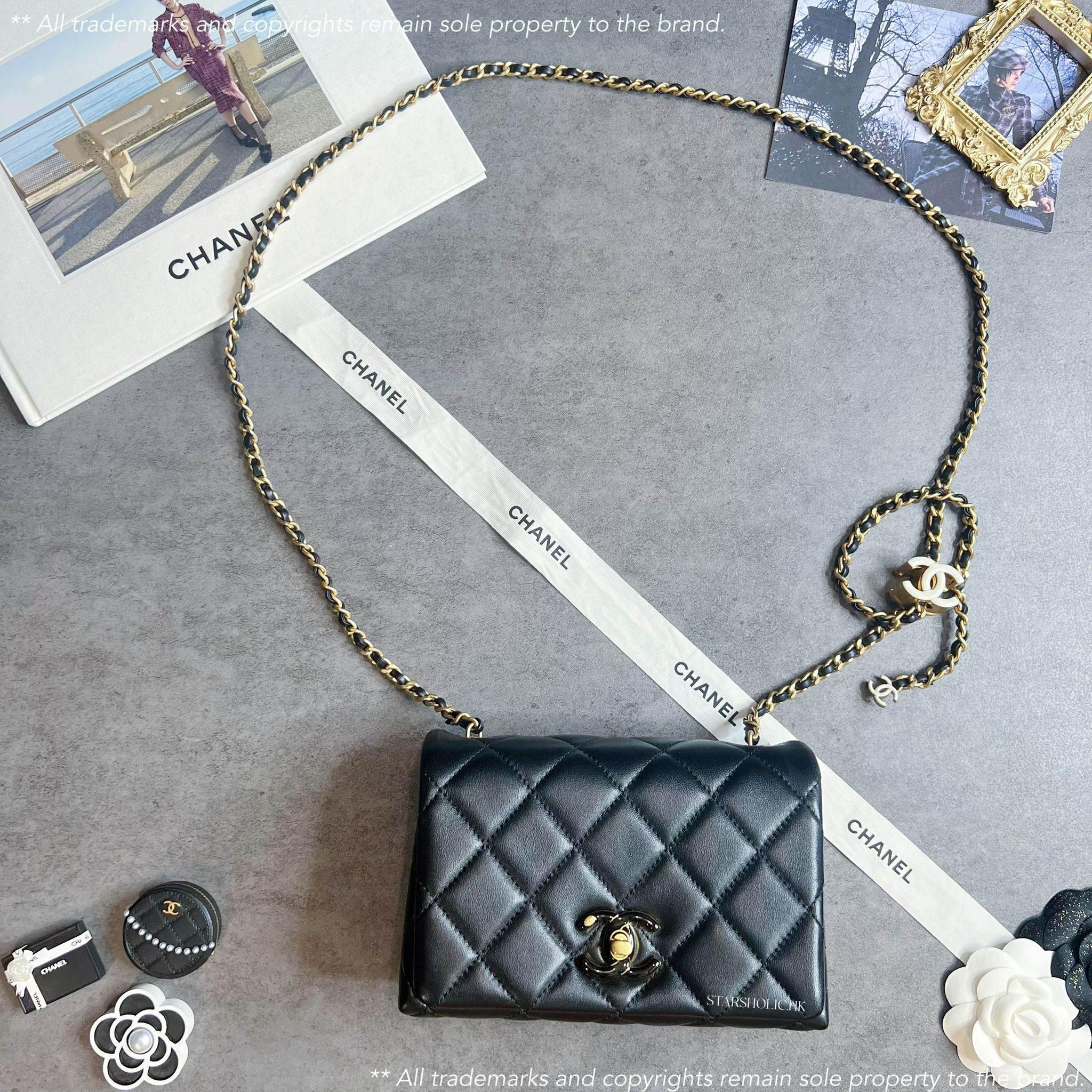 CHANEL 琺瑯扣 18cm Flap Bag