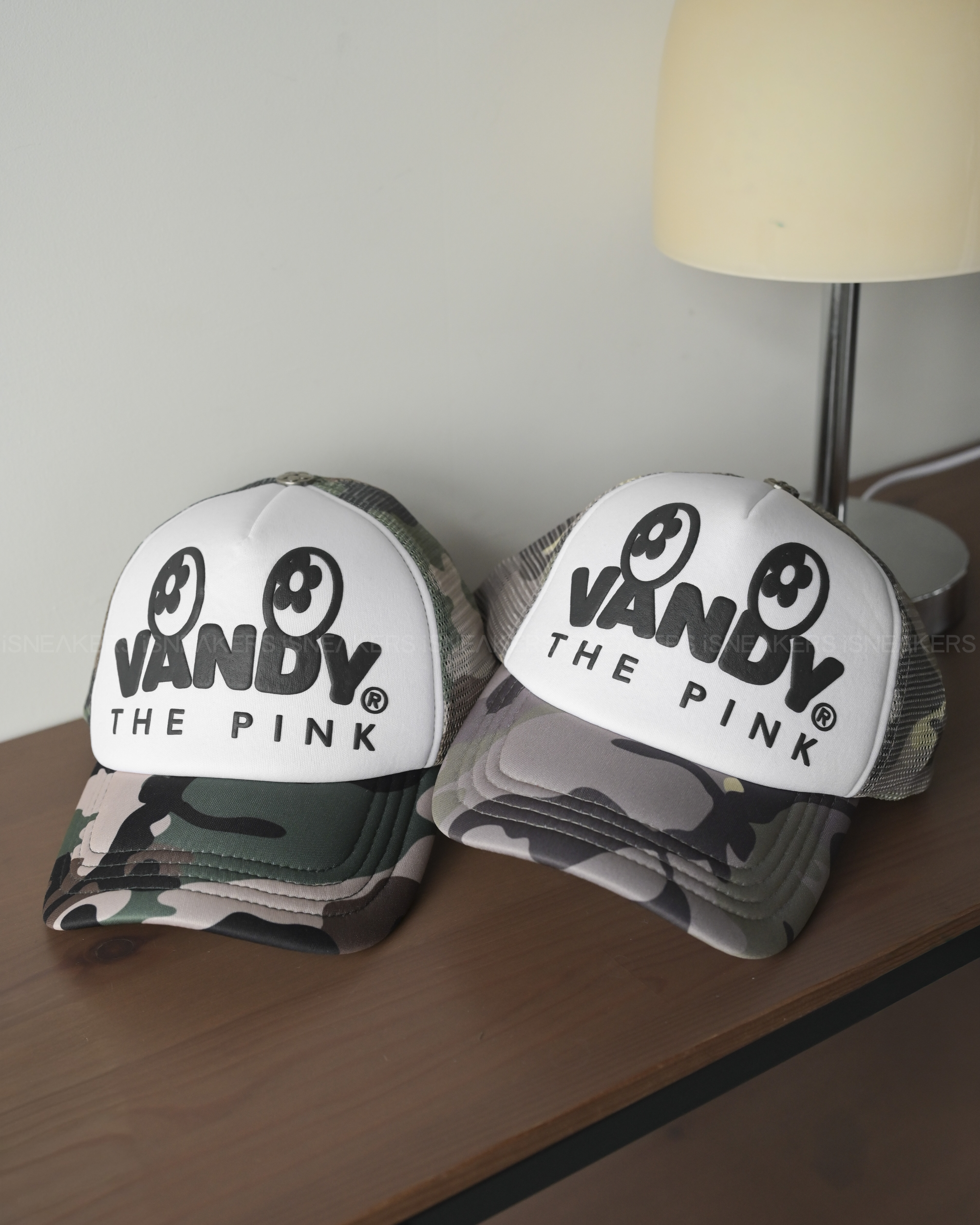 iSNEAKERS｜VANDYTHEPINK® vtp® Shop Trucker Hat 眼睛迷彩卡車帽