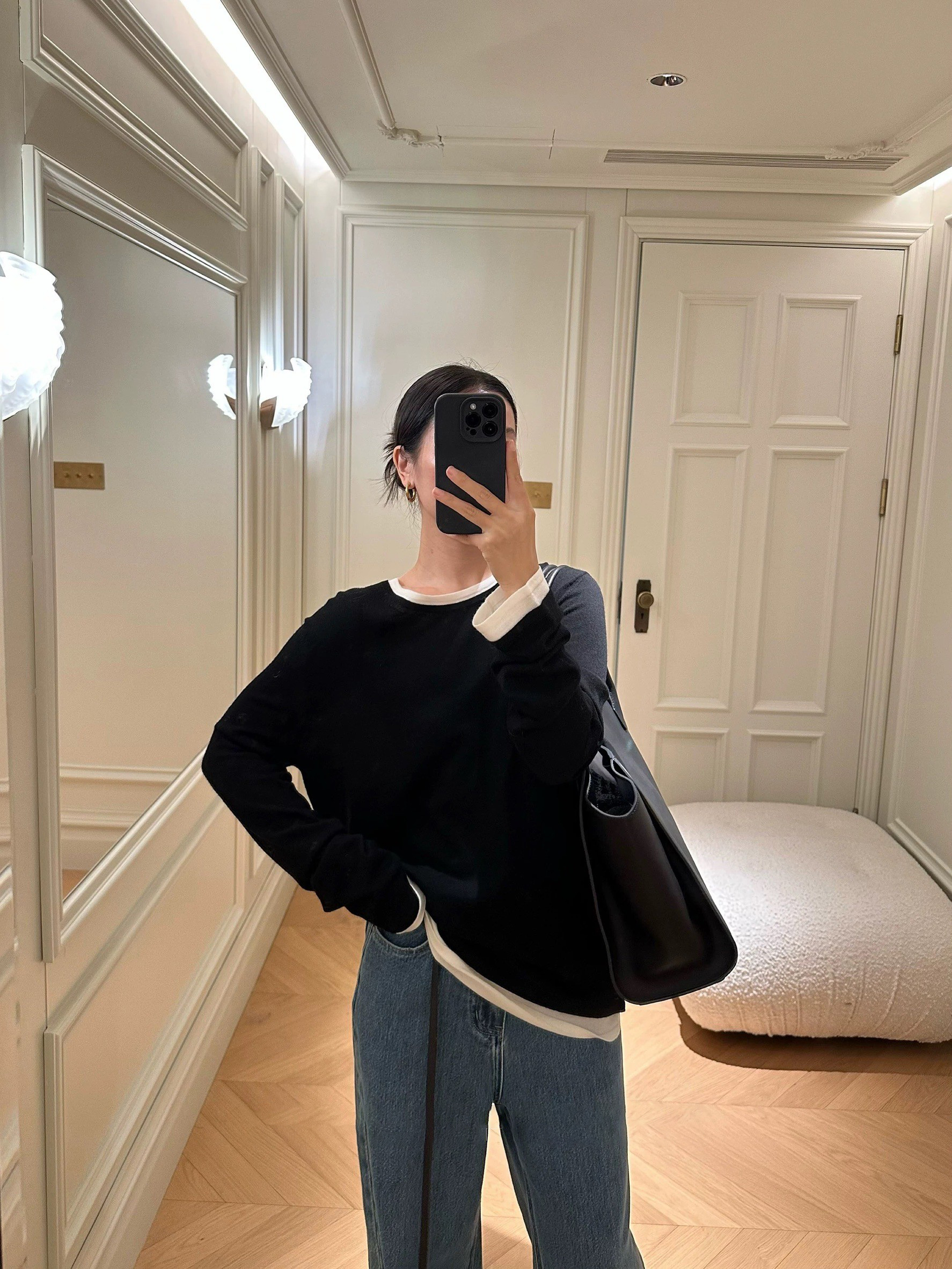 配色假兩件造型圓領長袖休閒上衣-F / 2色 (Elegant & Love)