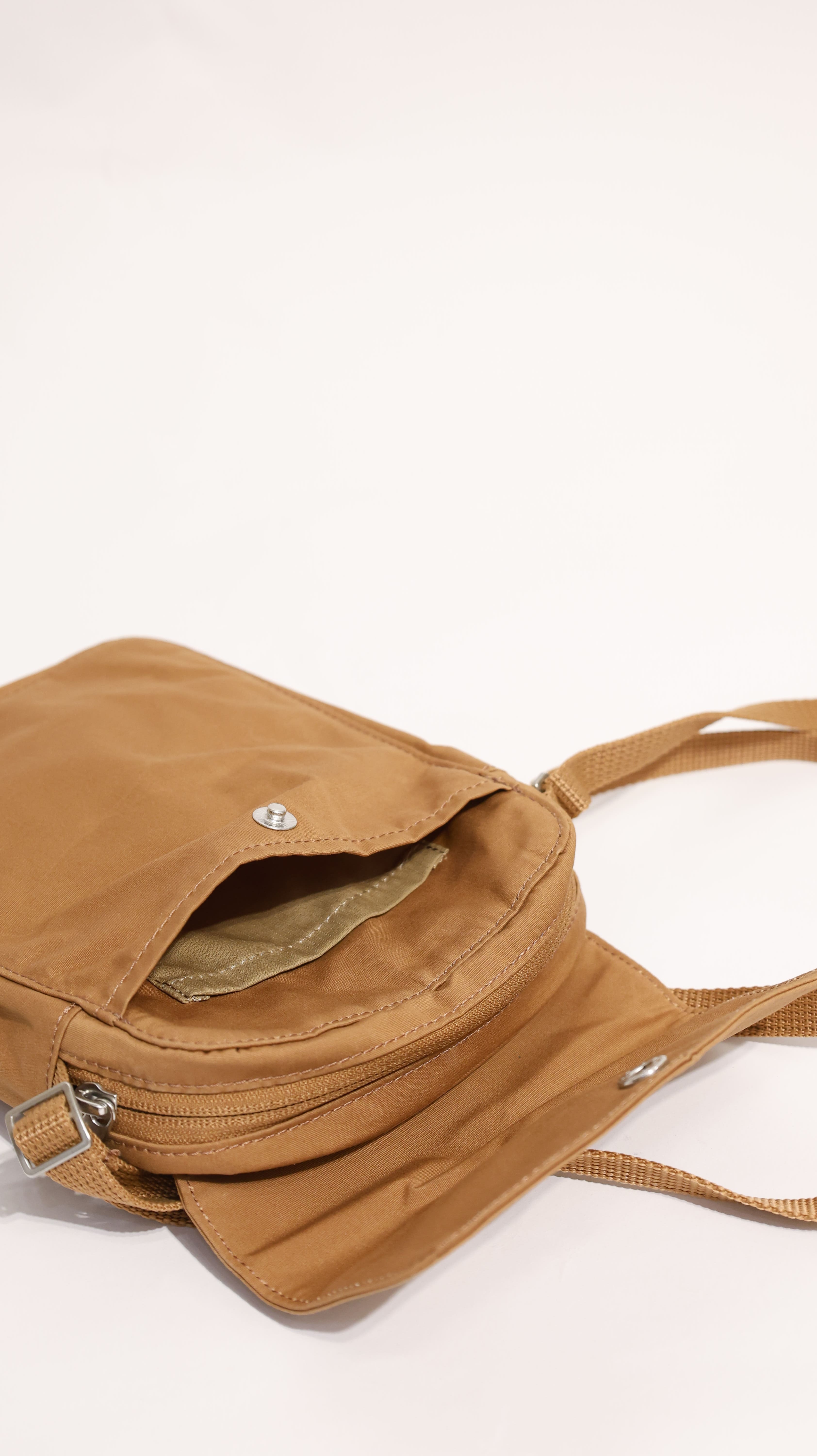 FJALLRAVEN 小狐狸 Greenland Pocket 側背包 旅行隨身袋 FR23156