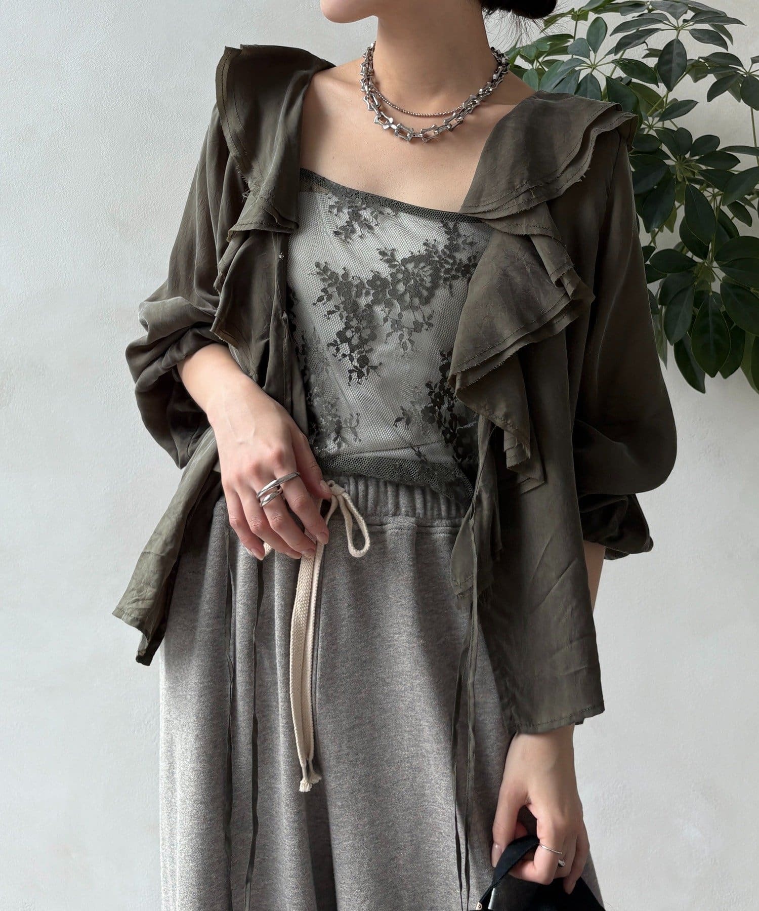 DOUDOU(ドゥドゥ)  【新色追加】スカラレースキャミ軍綠（DDZ1051304A0010）