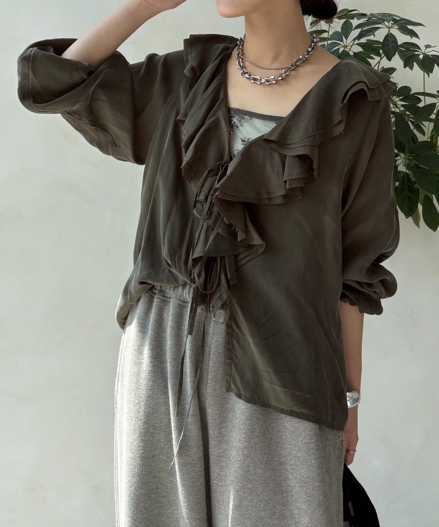 DOUDOU(ドゥドゥ)  【完売カラー再追加！】キュプラフリルブラウス軍綠（DDZ1052104A0036）