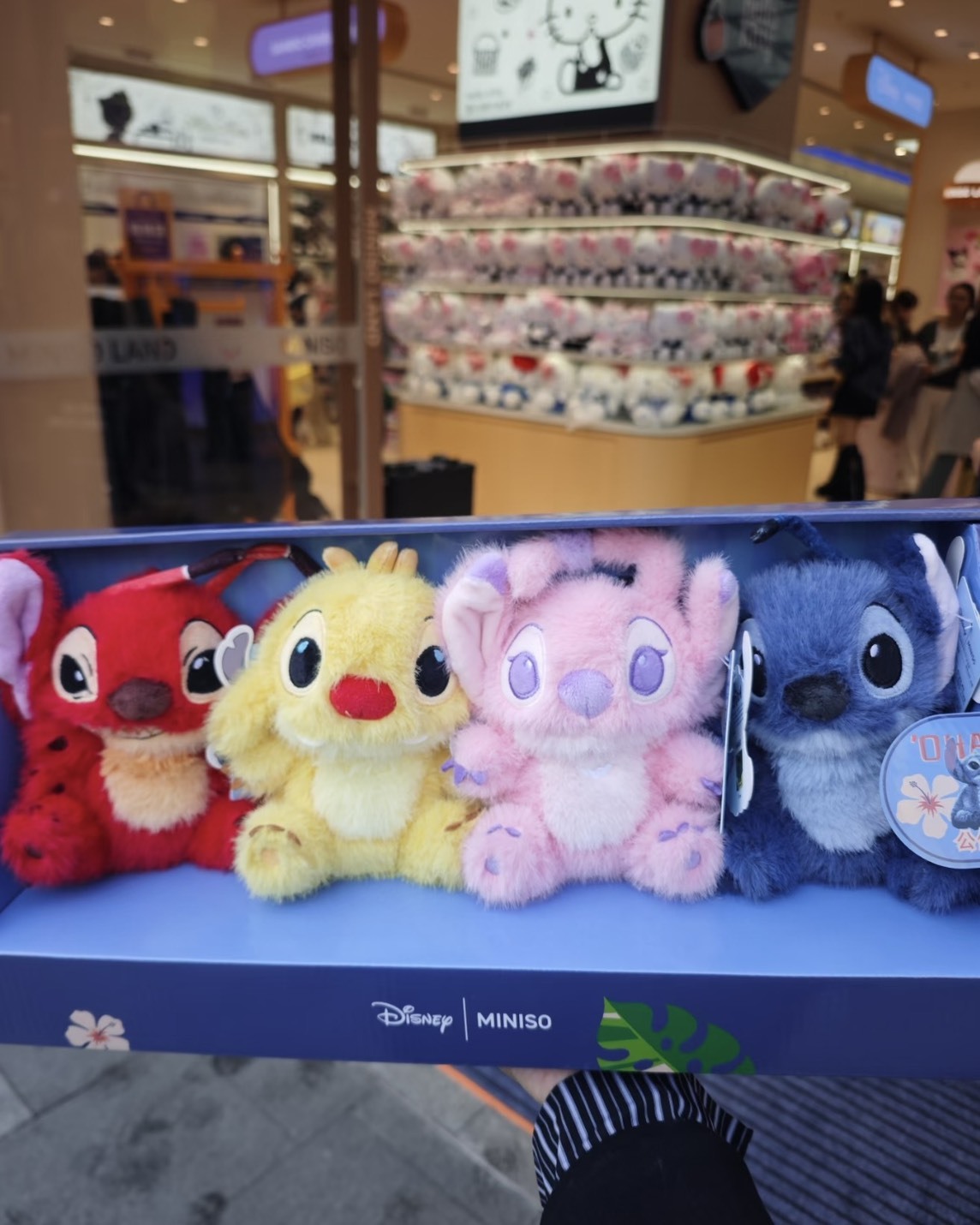 MINISO 迪士尼 史迪奇 六手七彩 公仔套裝(4隻)