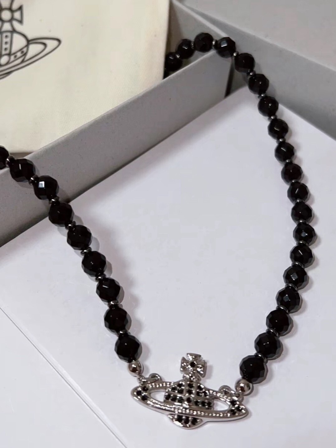 Vivienne Westwood 質感黑瑪瑙 土星項鏈 西太后 CORTIS 安乾鎬 同款