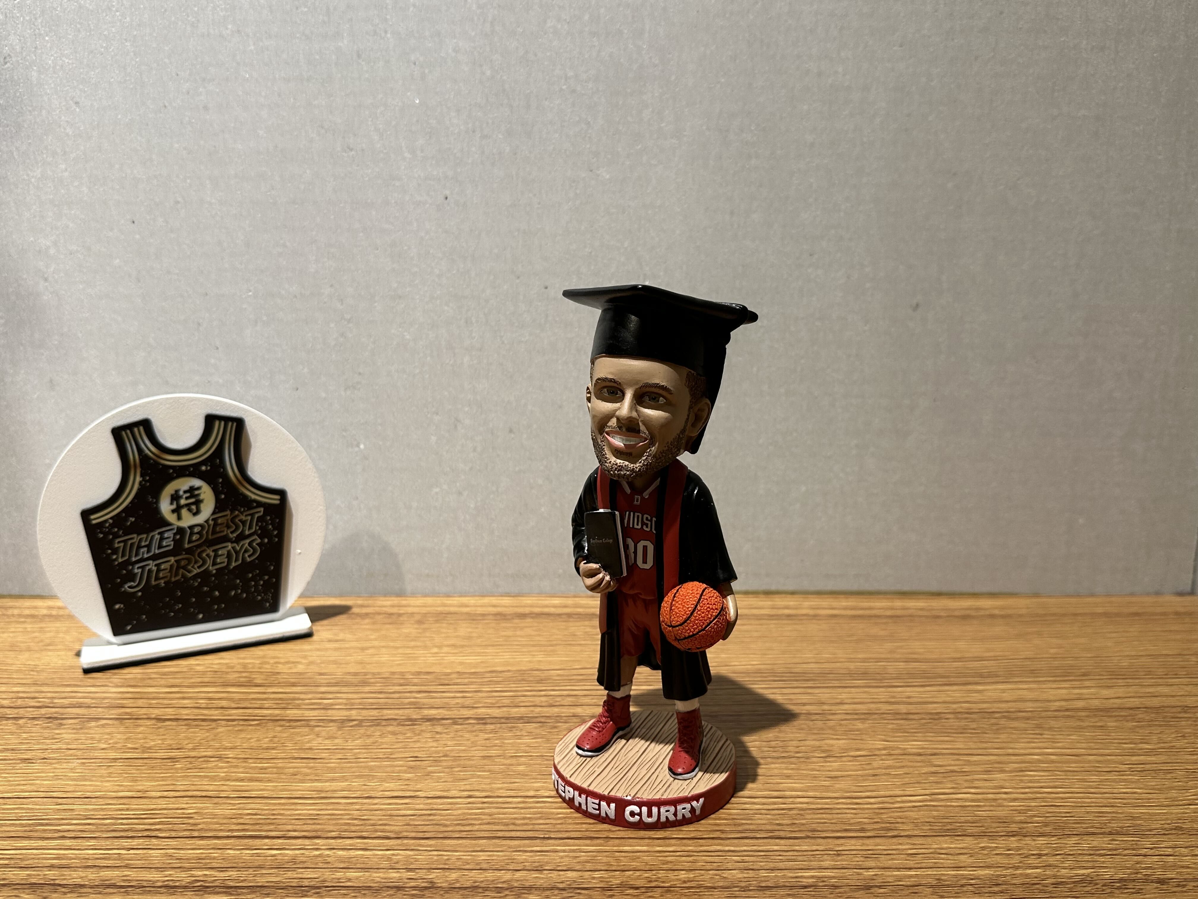 NBA公仔 Stephen Curry Golden State Warriors 金州勇士 戴維森學院 進場限定 公仔 SGA Bobblehead 搖頭娃娃 全新含盒裝