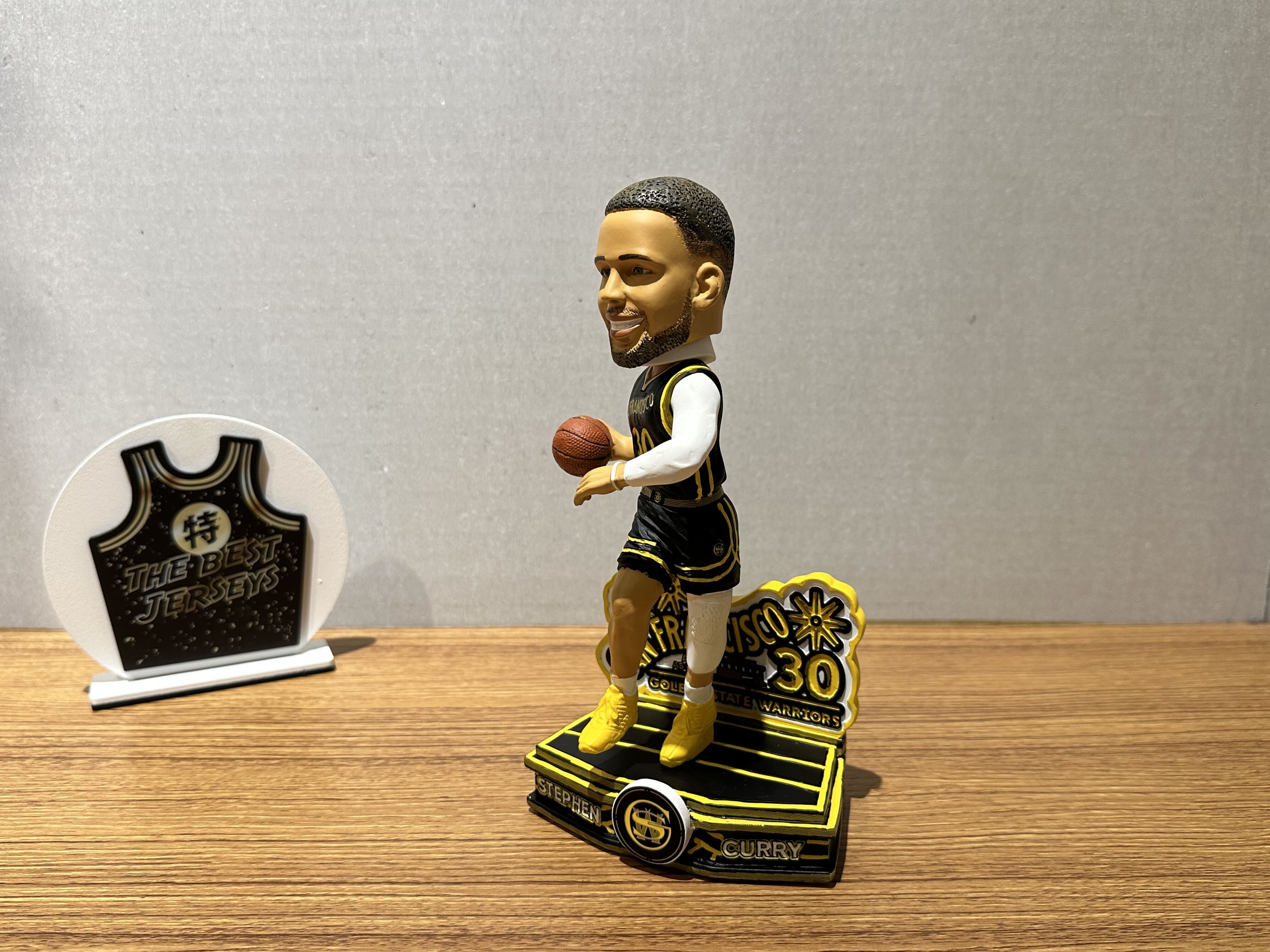 NBA公仔 Stephen Curry Golden State Warriors 2024 City Jersey 金州勇士 城市公仔 Foco Bobblehead 搖頭娃娃 全新含盒裝