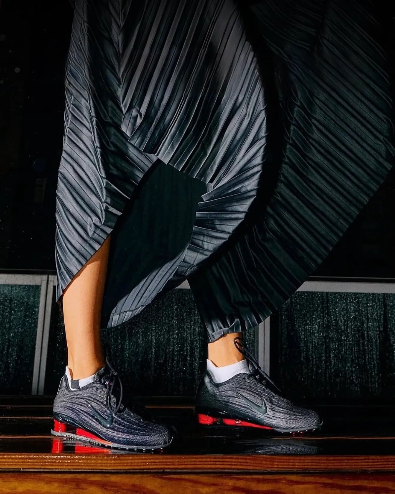 iSNEAKERS｜Nike Shox Z "Black" 黑紅 HQ7540-002