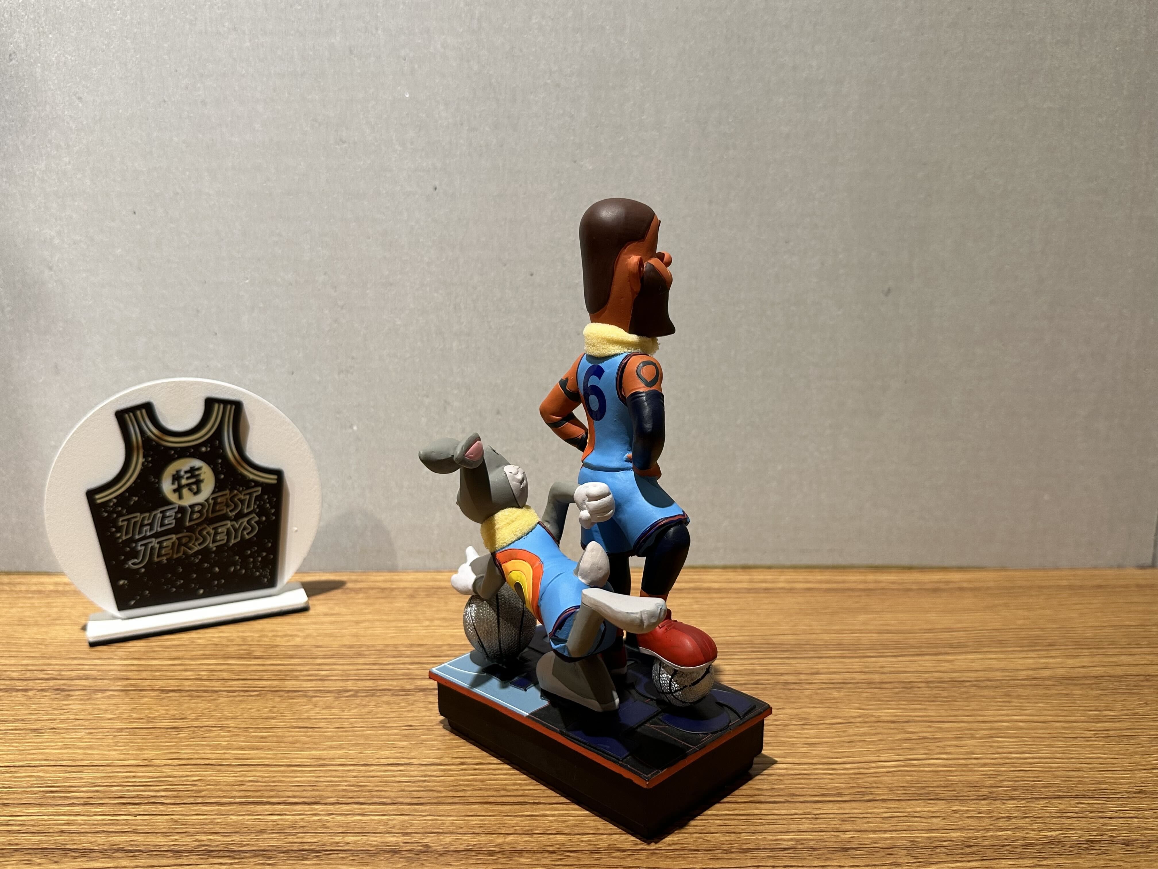 NBA公仔 LeBron James Space Jam: A New Legacy Tune Squad Court Variant 怪物奇兵 醜臉 公仔 Foco Bobblehead 搖頭娃娃 全新含盒裝 全球限量321組