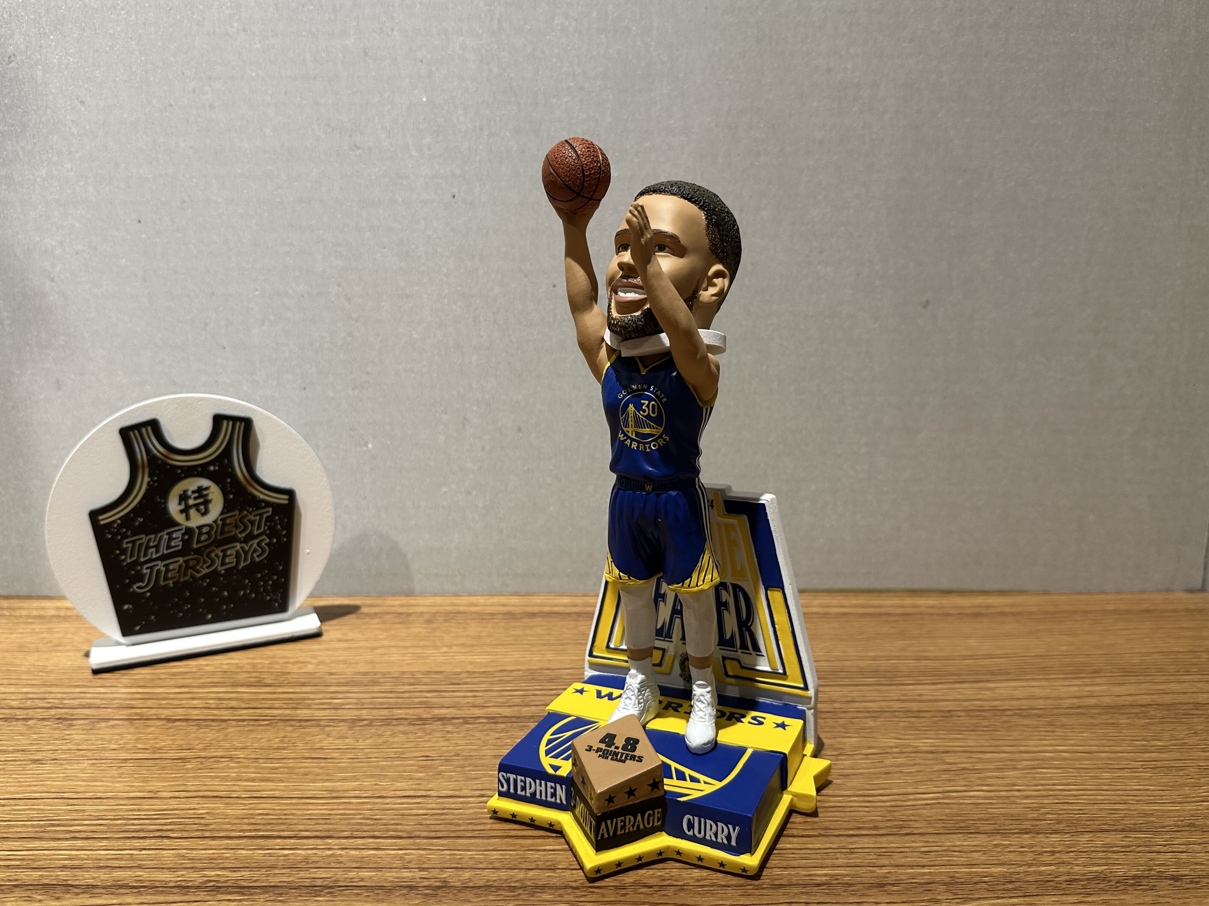 NBA公仔 Steph Curry Golden State Warriors 2024 Most 3 Pointers Made 金州勇士 2024 三分球王 公仔 Foco Bobblehead 搖頭娃娃 全新含盒裝