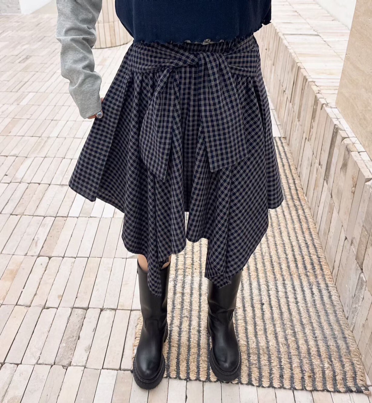 綁袖格子不規則裙(內有安全褲)