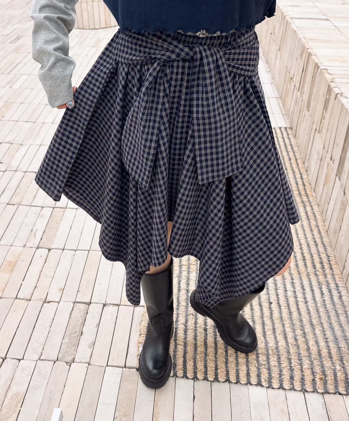 綁袖格子不規則裙(內有安全褲)