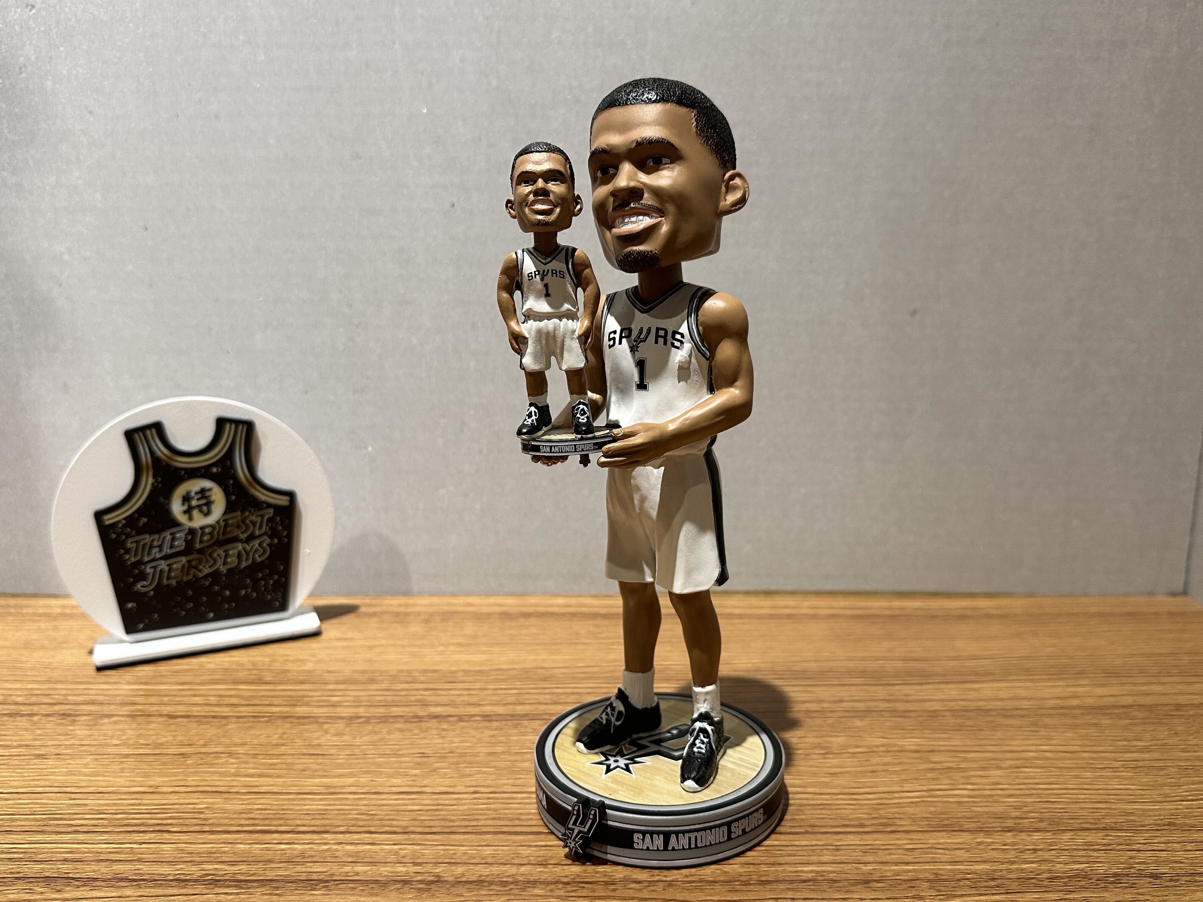 NBA公仔 Victor Wembanyama San Anotonio Spurs 聖安東尼奧馬刺 自捧 斑馬 公仔 Foco Bobblehead 搖頭娃娃 全新含盒裝