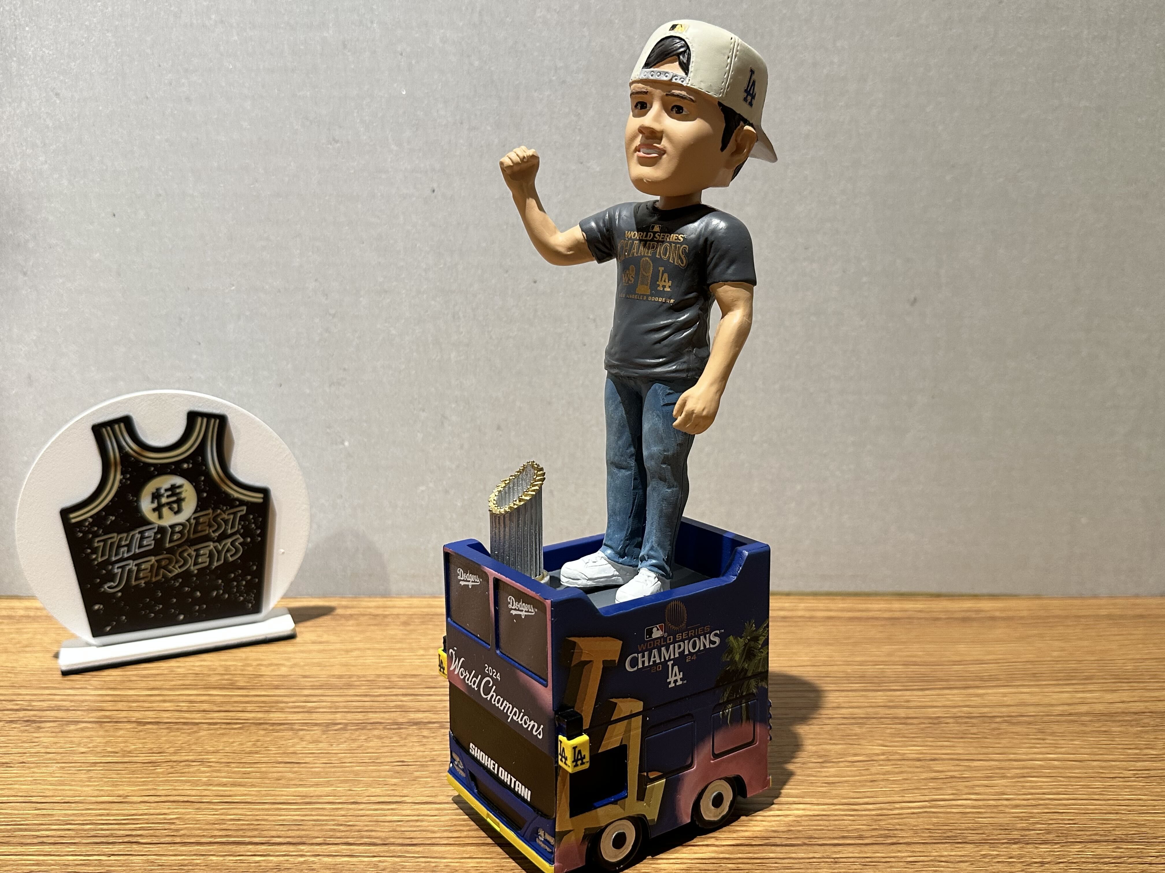 MLB公仔 Shohei Ohtani Los Angeles Dodgers 洛杉磯道奇 冠軍遊行 大巴士 公仔 Foco Bobblehead 搖頭娃娃 全新含盒裝
