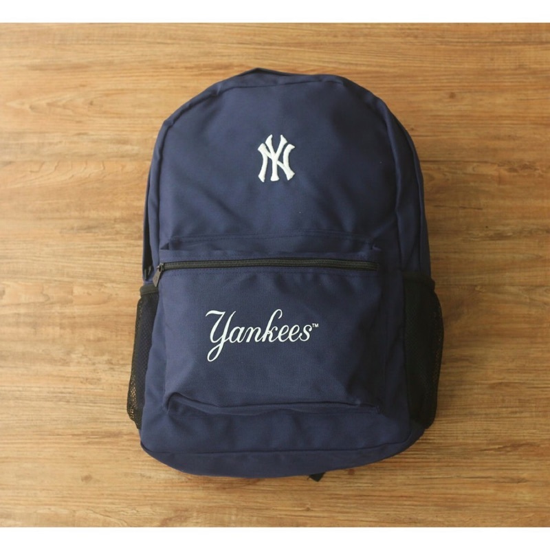 【現貨】New Era NY Yankees 洋基隊刺繡LOGO 運動休閒後背包｜紅/黑/藍/灰