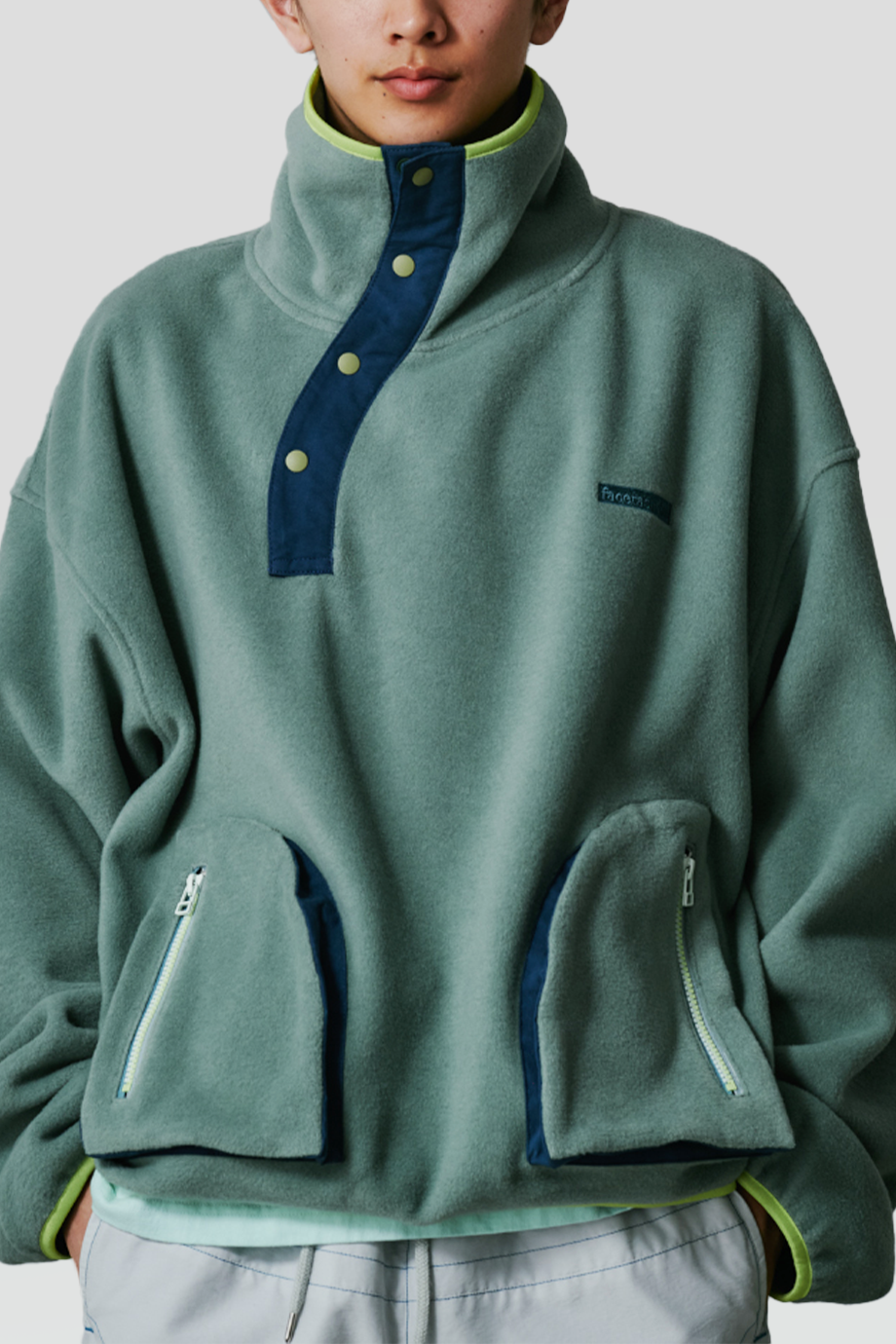 FACETASM｜FLOWING 弧形開釦雙口袋刷毛上衣