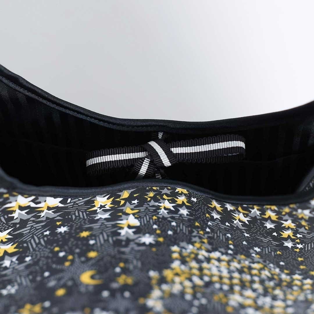 Fly me to the moon Marche Bag