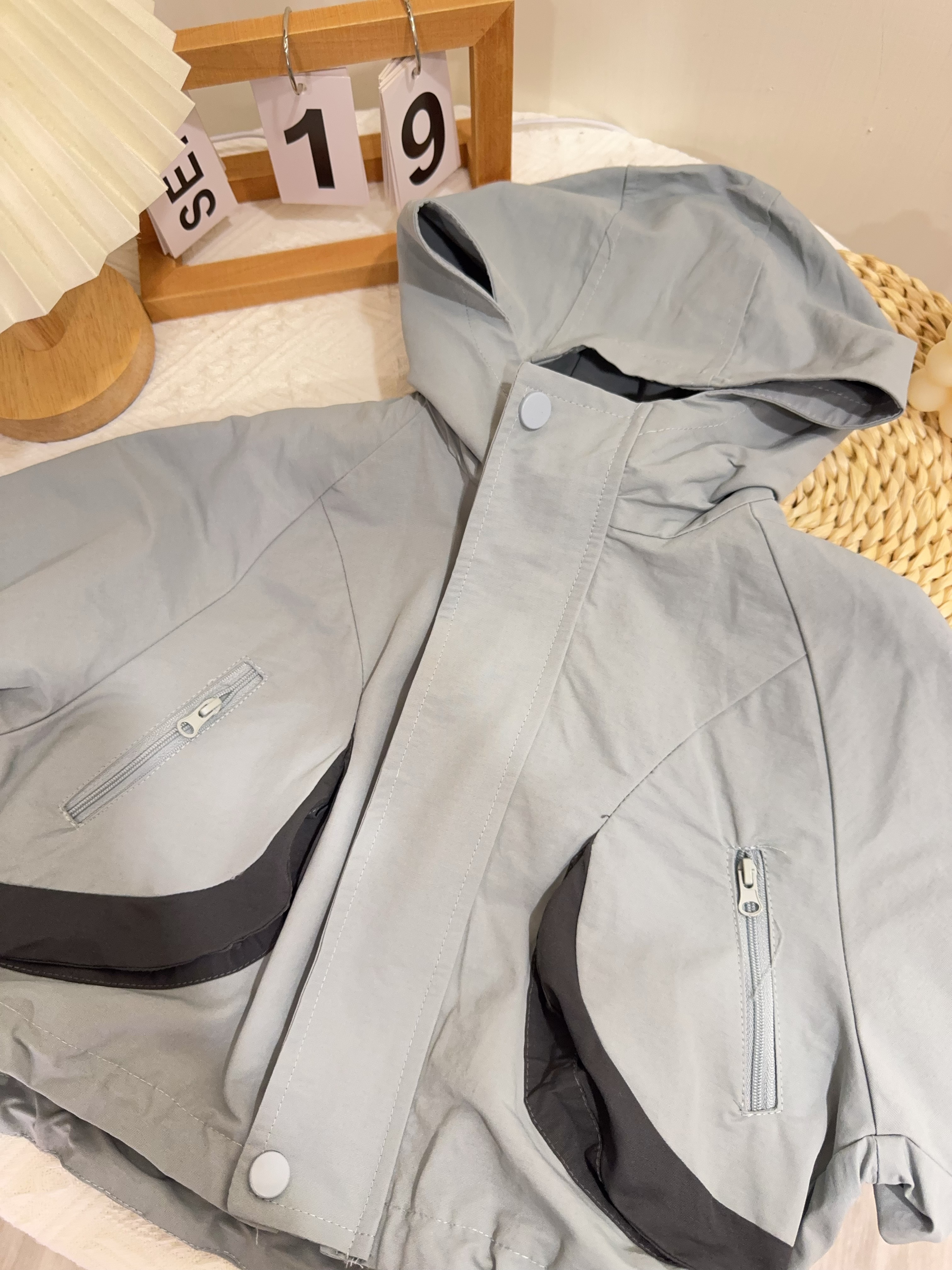 NH6666灰藍立體口袋抽繩外套c28