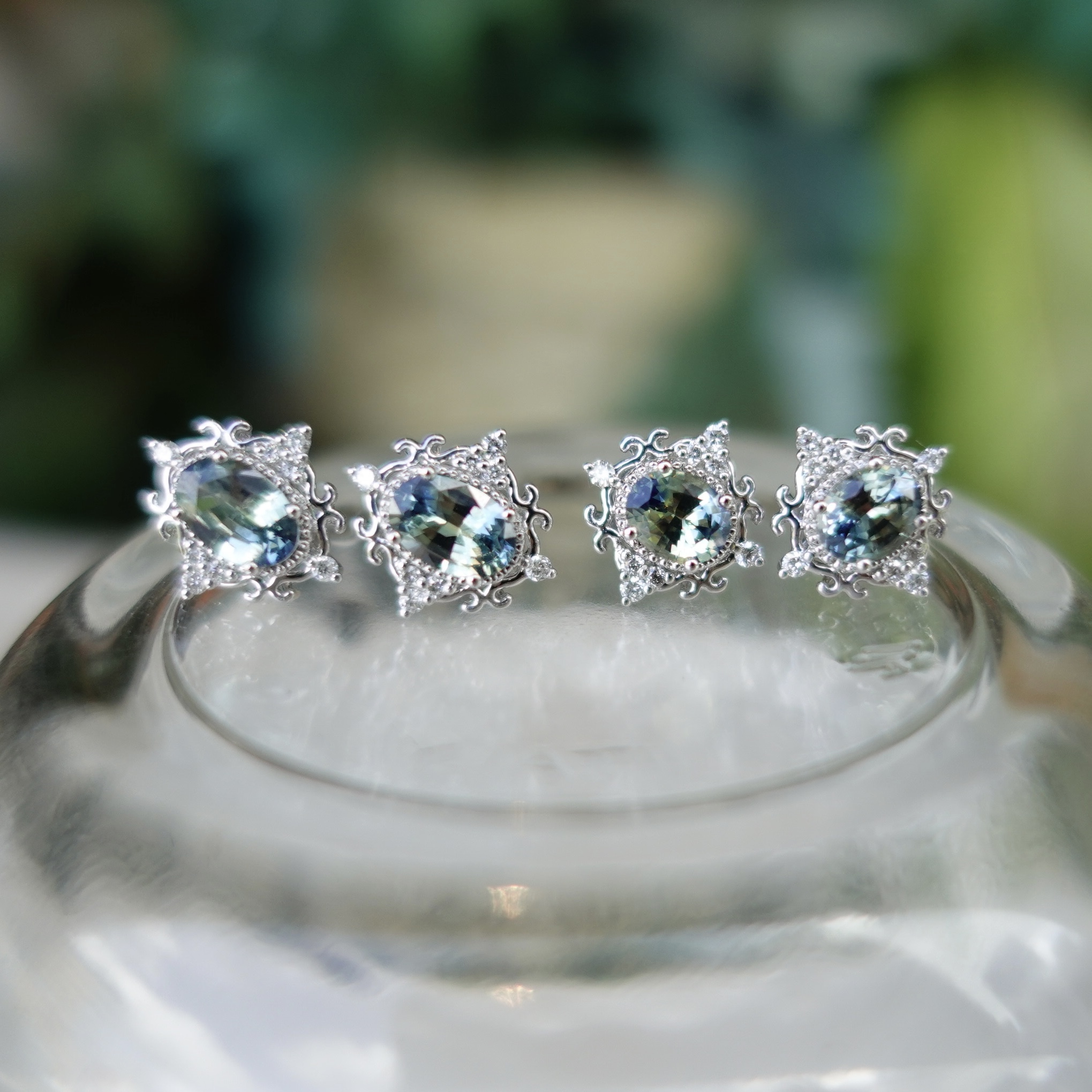 18K白金天然無燒藍綠色藍寶石鑽石耳釘-Teal Color