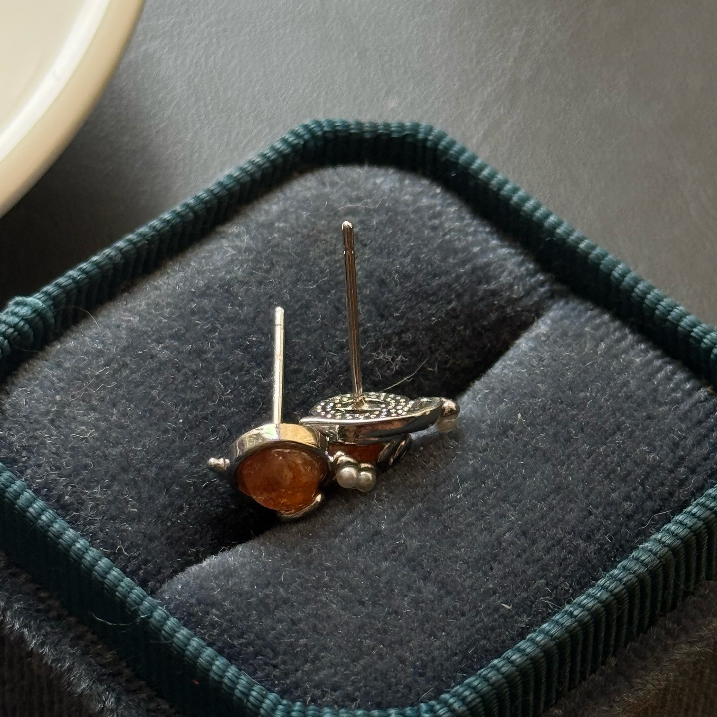 [原石] 金太陽石 925銀耳環