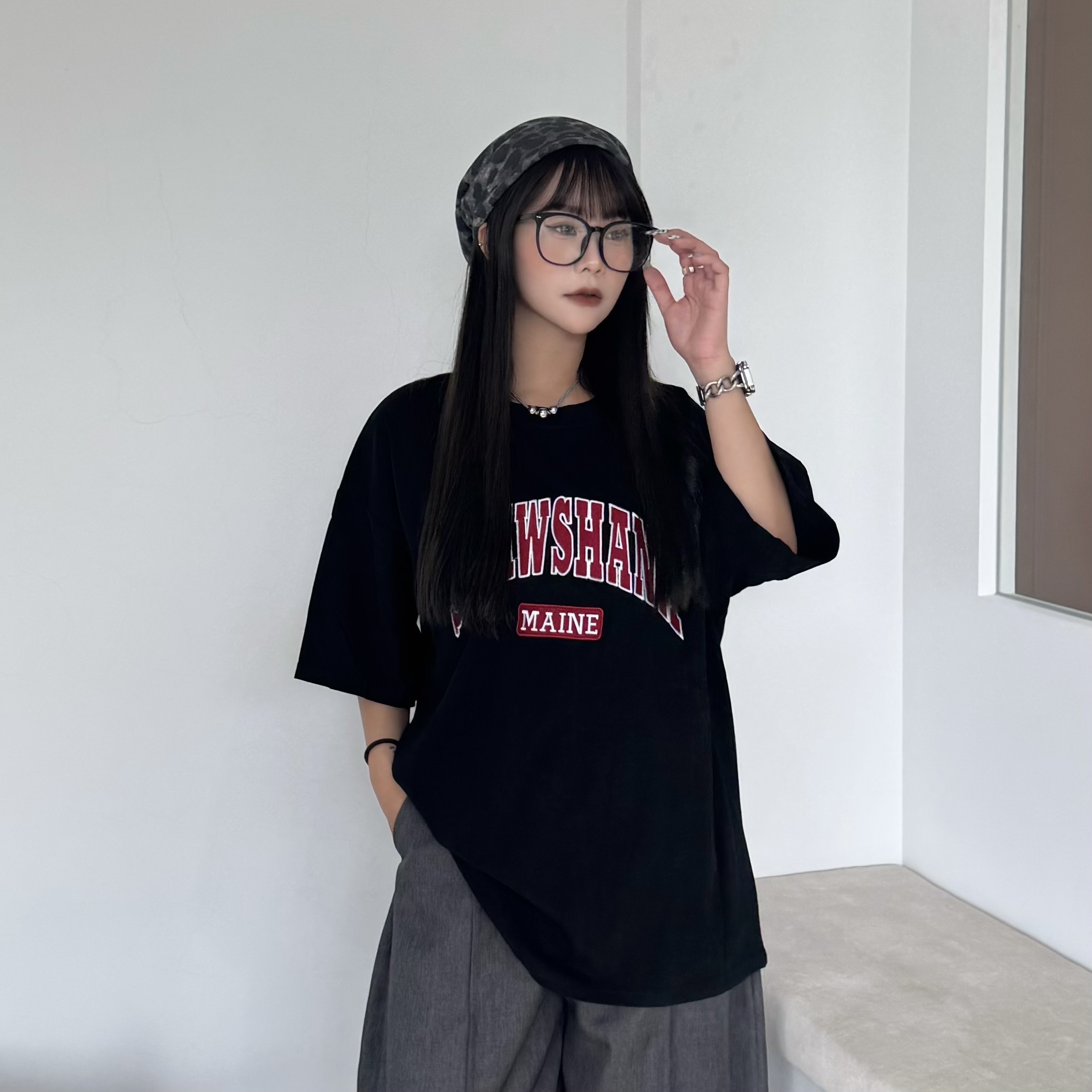 𝐒𝐇𝐀𝐖𝐒𝐇𝐀𝐍𝐊 撞色刺繡磨毛大tee