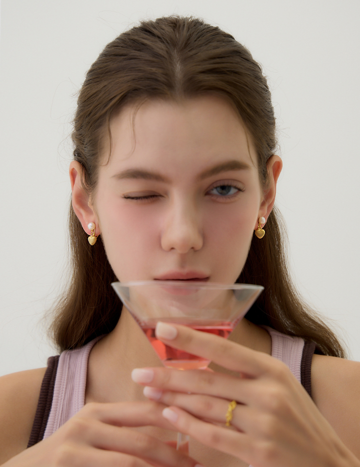 霧光細絲愛心。夾式耳環(金)