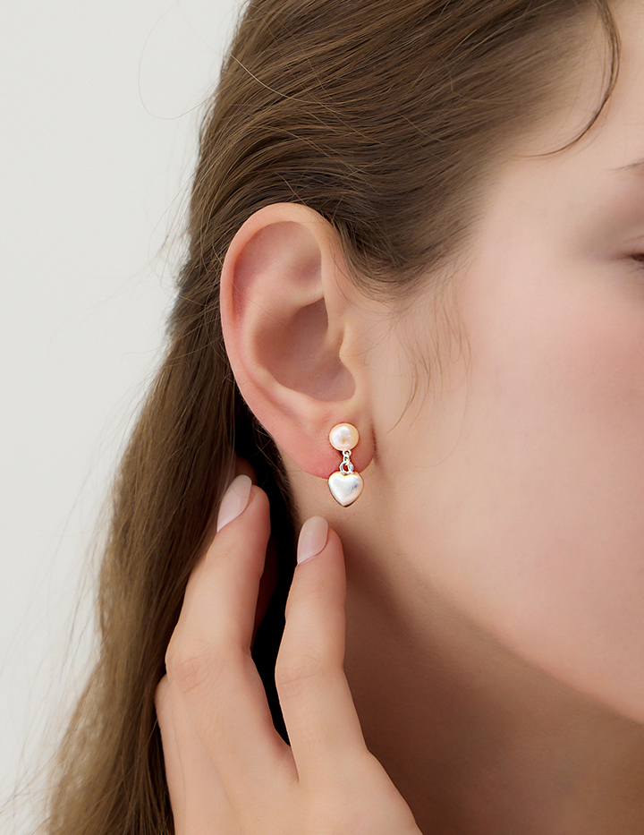 霧光細絲愛心。夾式耳環(銀)