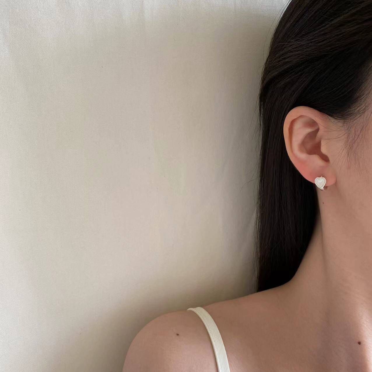 白貝母愛心純銀易扣耳環