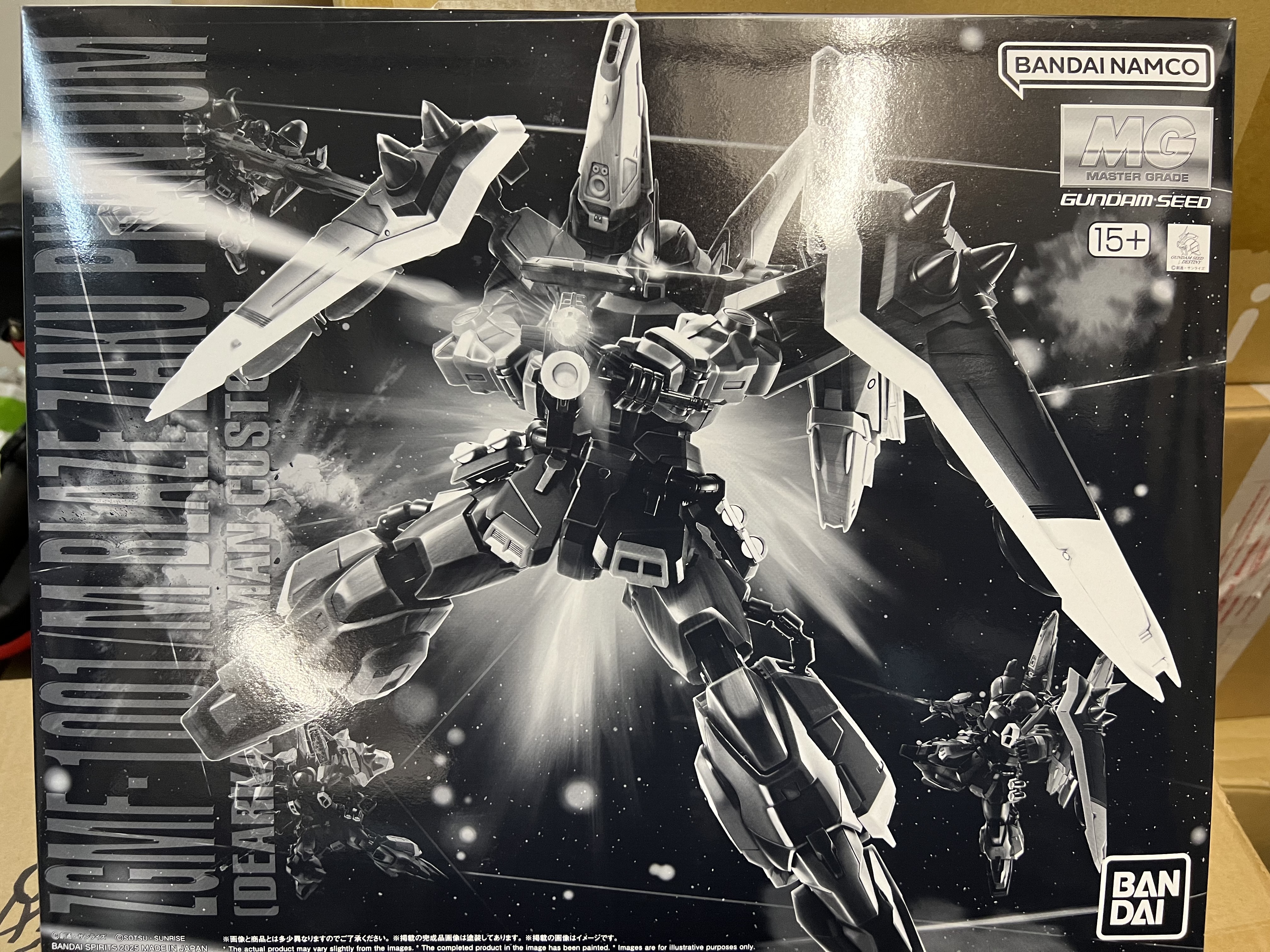 MG 1/100 BLAZE ZAKU PHANTOM (DEARKA ELTHMAN CUSTOM)