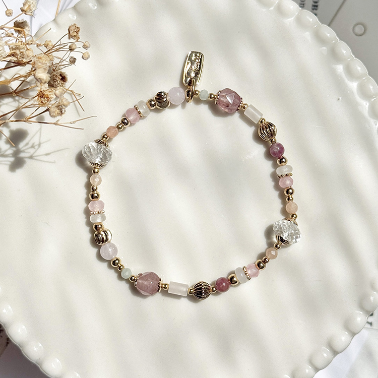 生日花 • 壹月貳伍 • 聖誕玫瑰 – 草莓白水晶 – 手鍊