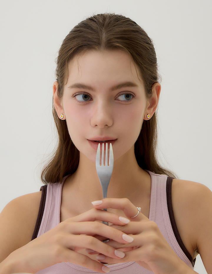 【925純銀】活力荷包蛋。針式耳環