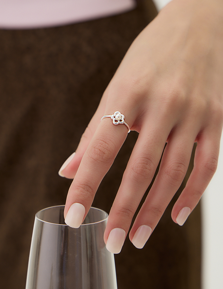 【925純銀】珍珠鏤花可調式戒指