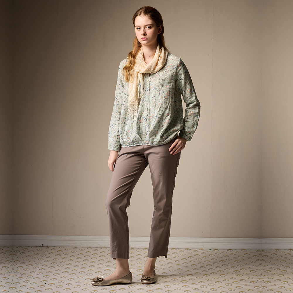 PIPPY田園印花小V領長袖上衣 綠