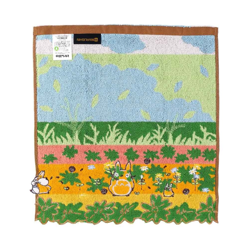 方巾 龍貓 在楠樹下