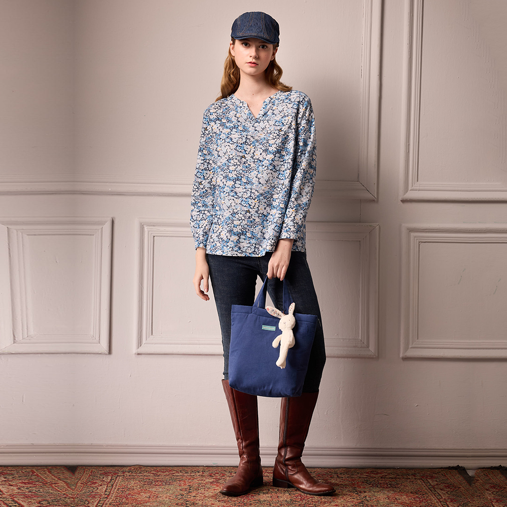 PIPPY 浪漫印花小V領長袖上衣 藍