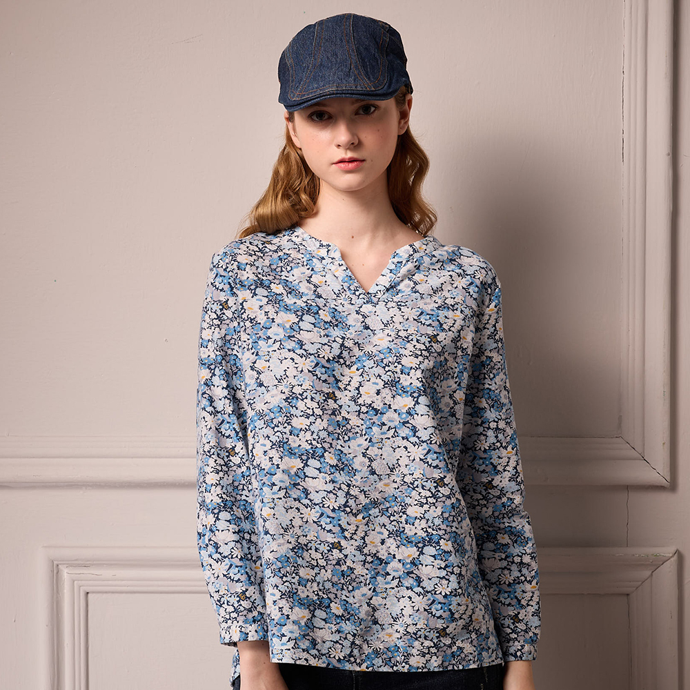 PIPPY 浪漫印花小V領長袖上衣 藍