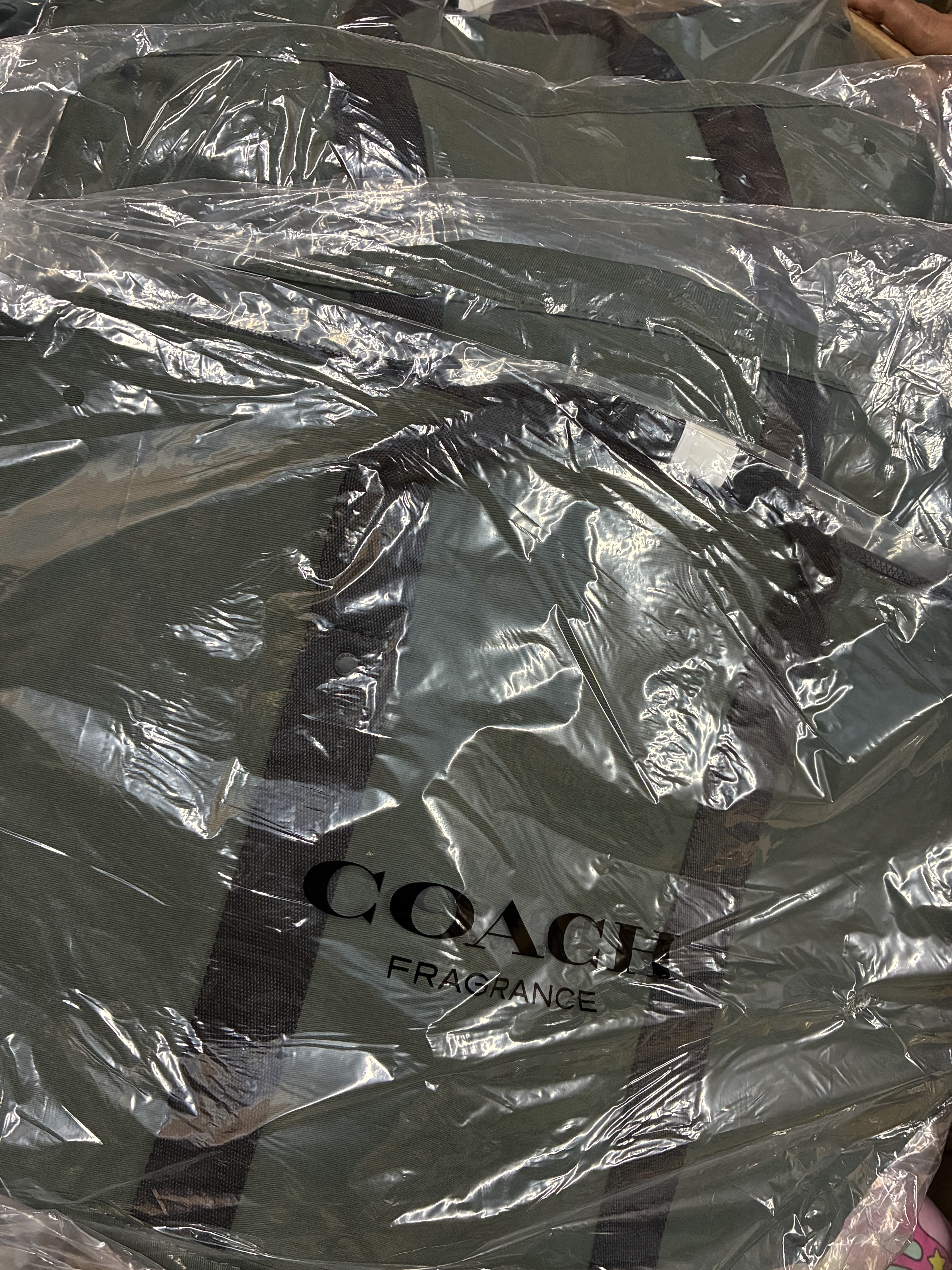 Coach特大手提行李袋