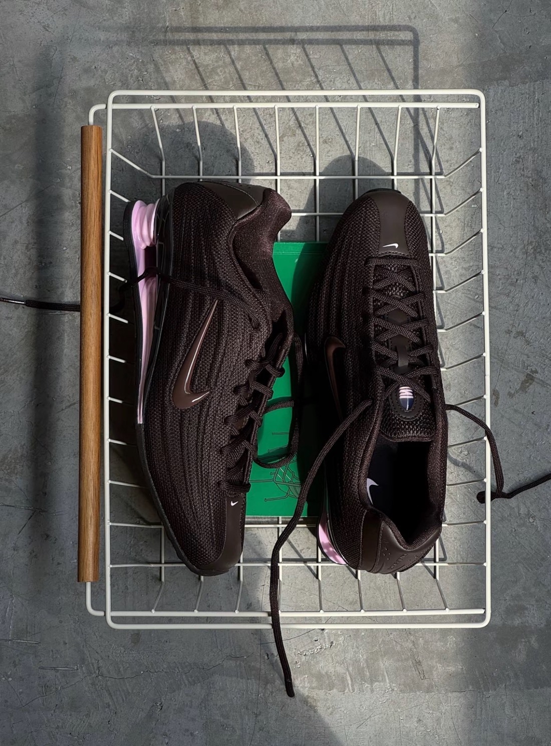 【代購】Nike Shox Z 女款休閒鞋｜黑棕配色 HQ7540-200｜Karina 同款