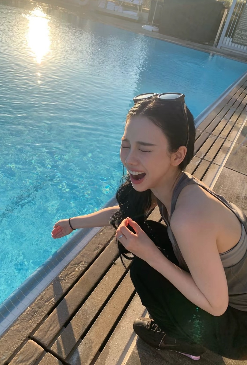 【代購】Nike Shox Z 女款休閒鞋｜黑棕配色 HQ7540-200｜Karina 同款