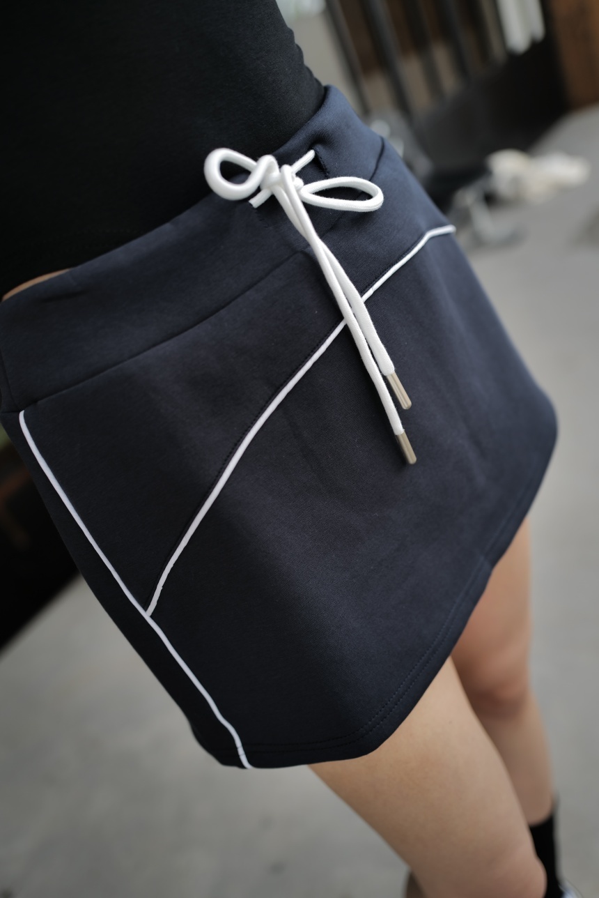 運動抽繩A字短裙