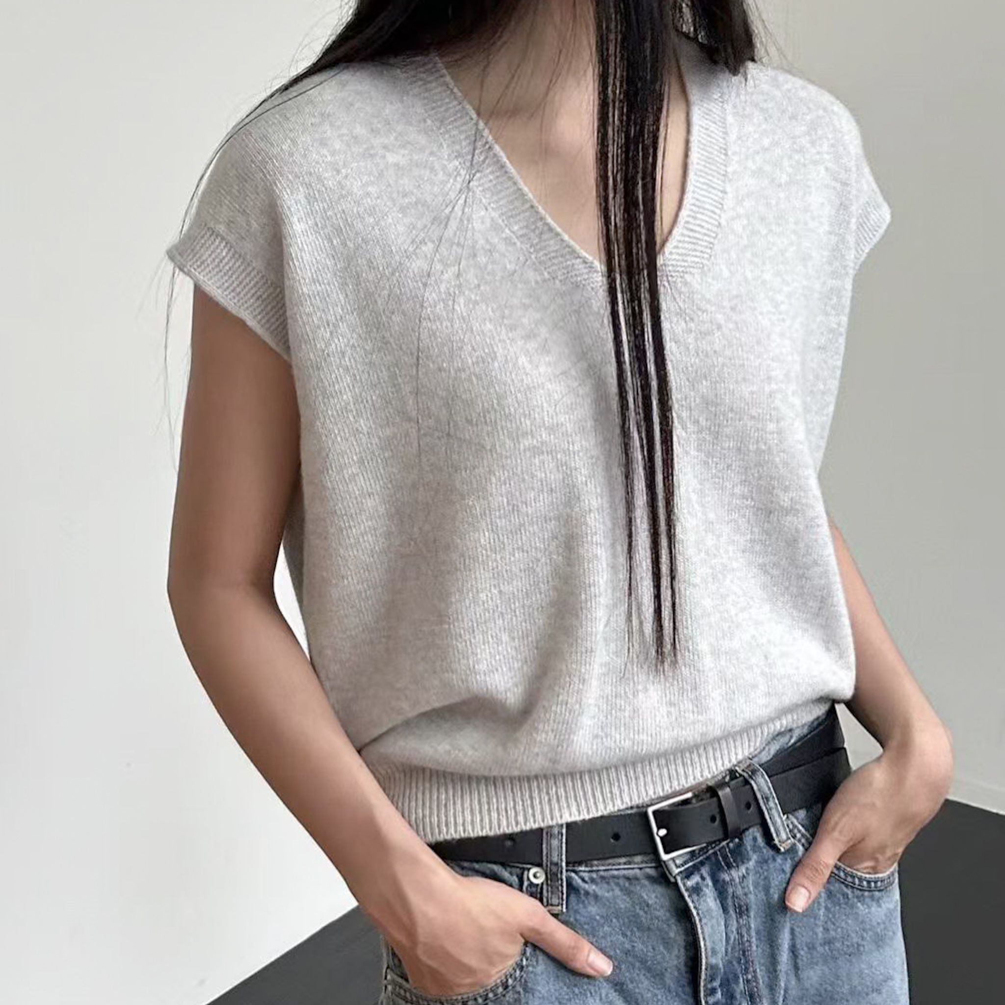 SP14 V領羊毛50%針織短袖(奶白/冷灰)