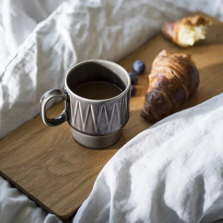 Sagaform-Coffee & More 咖啡杯,灰色款,70年代經典圖騰,倒三角紋浮雕裝飾