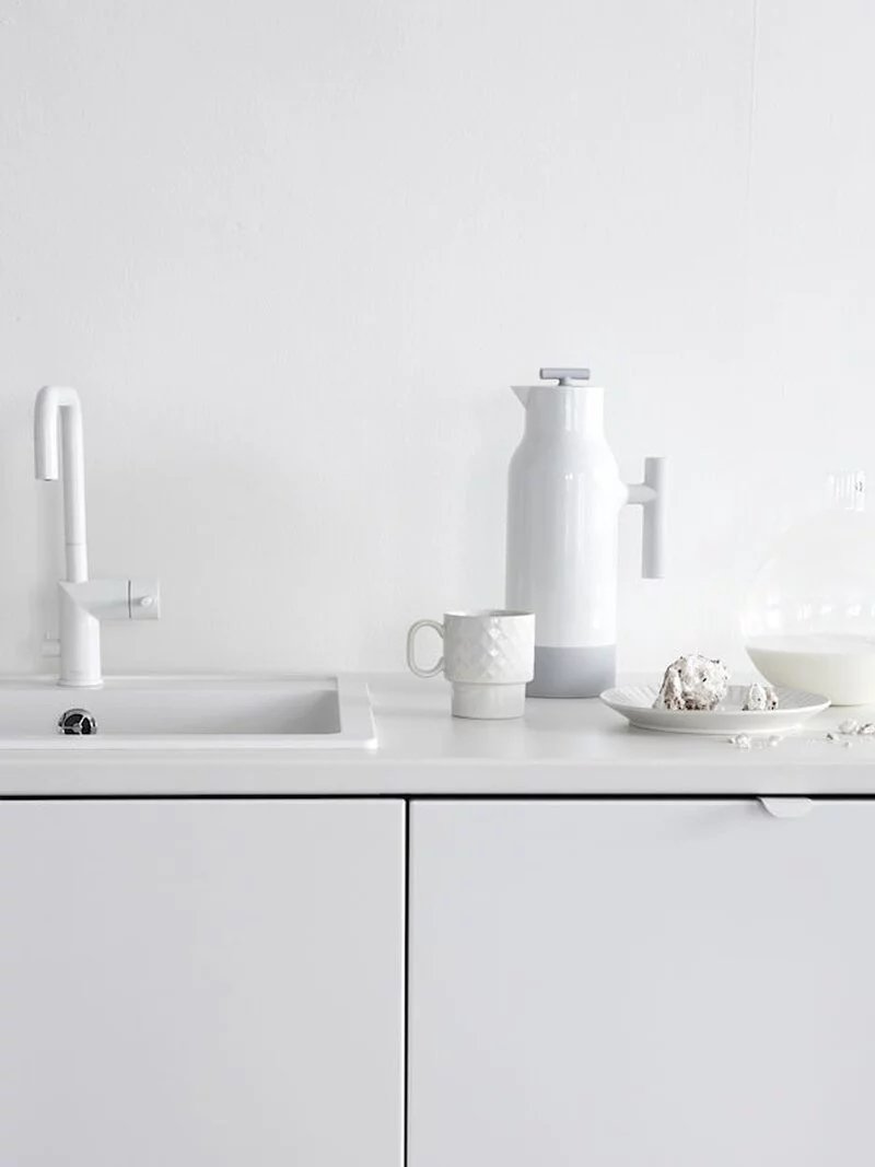 Sagaform-Coffee & More 咖啡杯,白色款,70年代經典圖騰,菱格紋浮雕裝飾