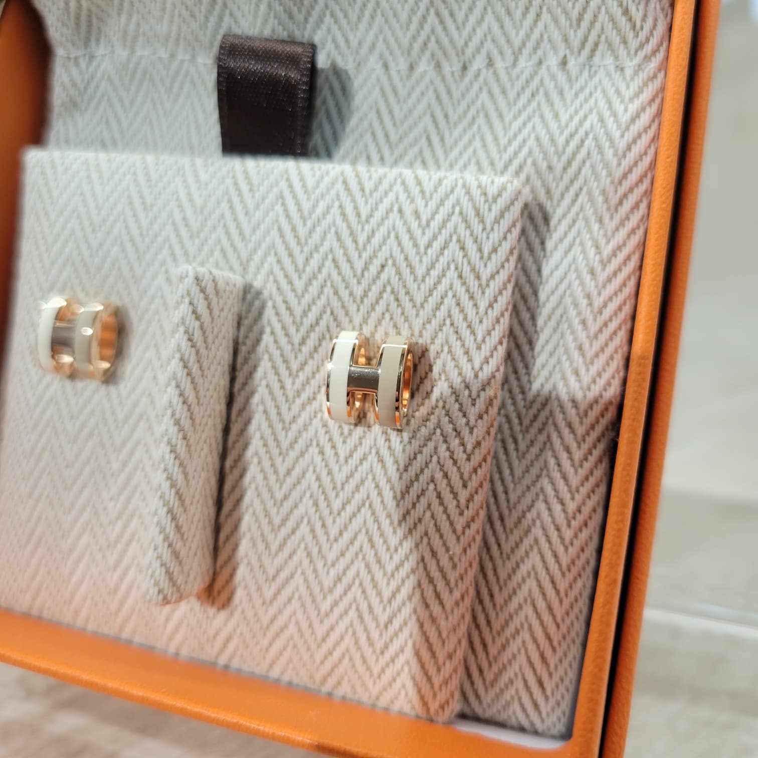 HERMES MINI POP H EARRINGS SYSTEME FO (2 TONE) 奶茶拼白 玫瑰金