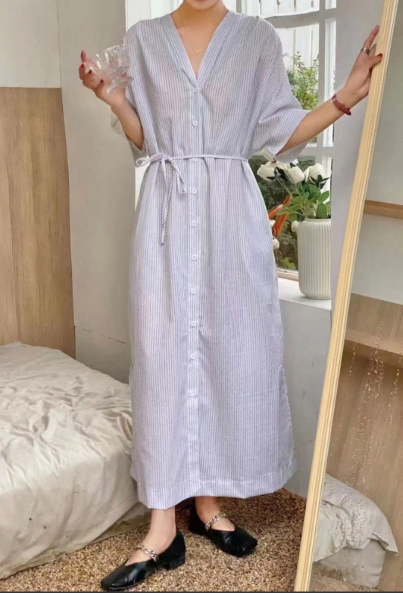 ᴷᴼᴿᴱᴬ 🇰🇷 修身顯瘦顯比例清新舒適優雅條紋長洋(兩色)