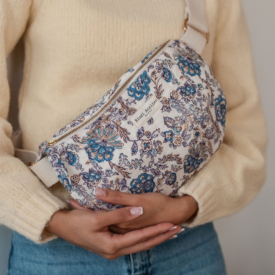 琪拉天際藍花鑲淡雅橘| 單肩包