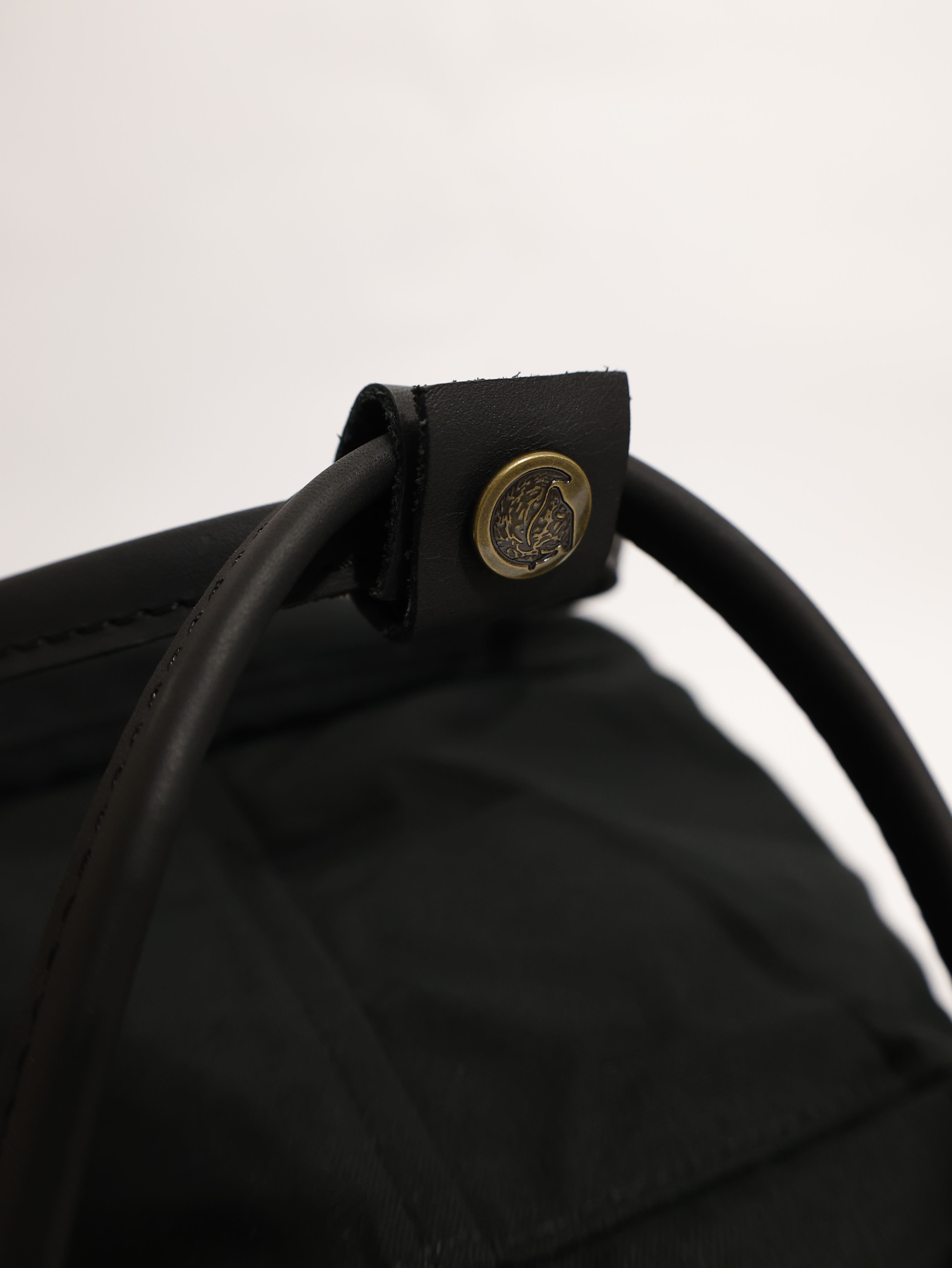 FJALLRAVEN 小狐狸 Kanken No.2 Laptop 15 全黑 15吋筆電背包 FR23804