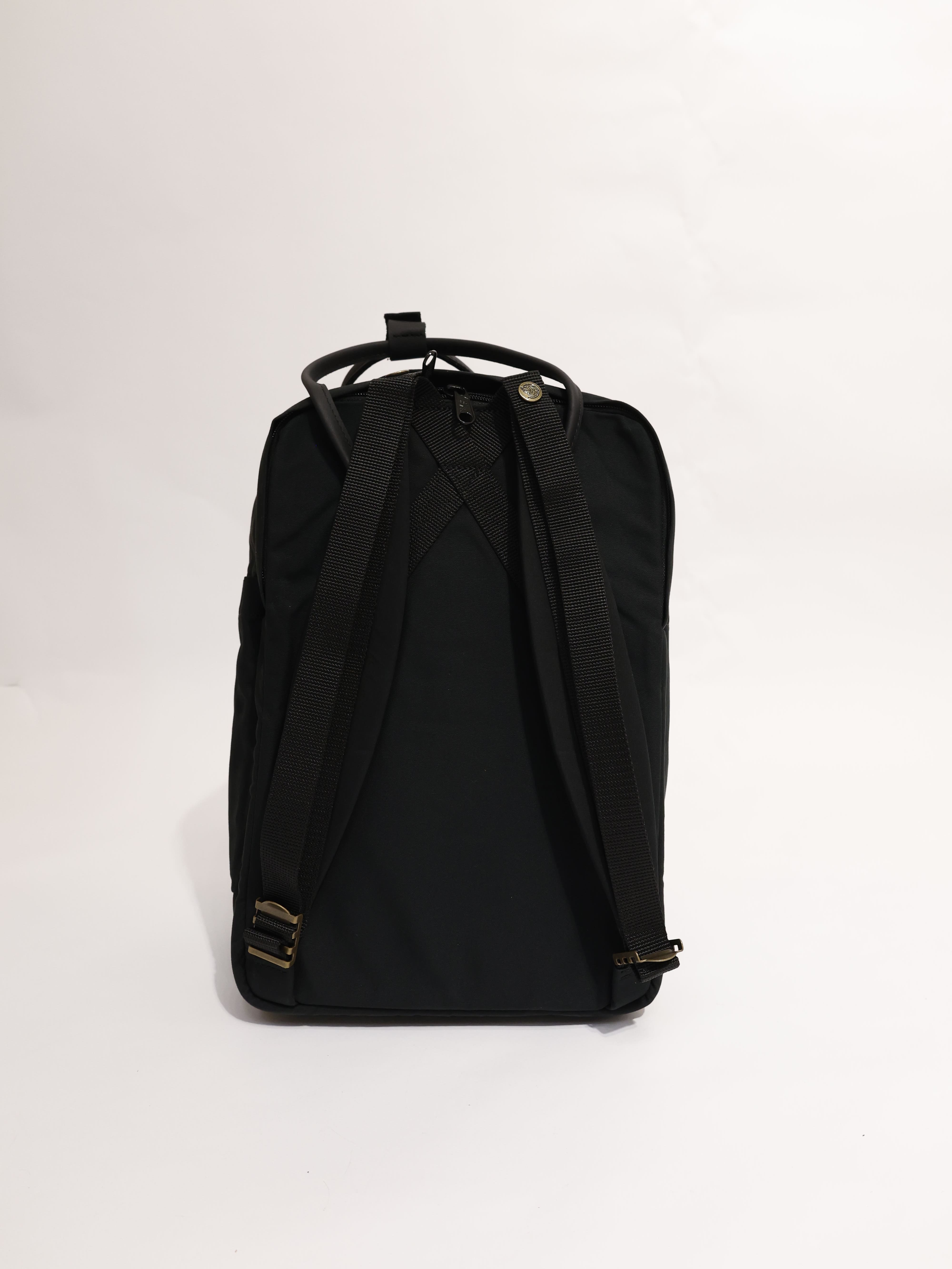 FJALLRAVEN 小狐狸 Kanken No.2 Laptop 15 全黑 15吋筆電背包 FR23804