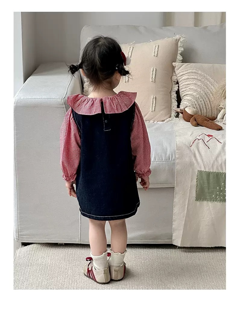 紅格子上衣+可愛格子貼布牛仔裙