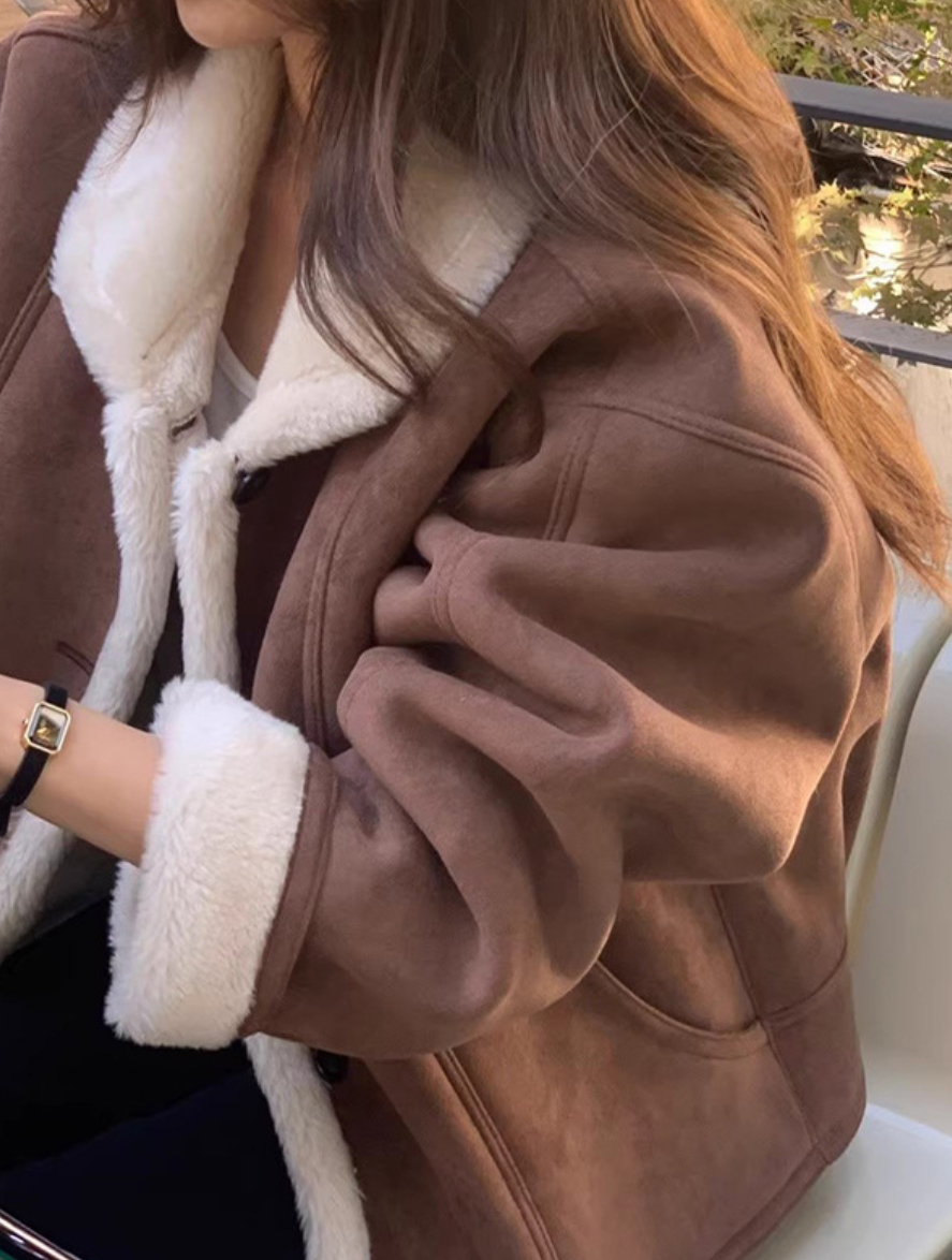 ᴷᴼᴿᴱᴬ 🇰🇷 設計師品牌秋冬必買溫暖柔軟甜酷感羊羔毛外套