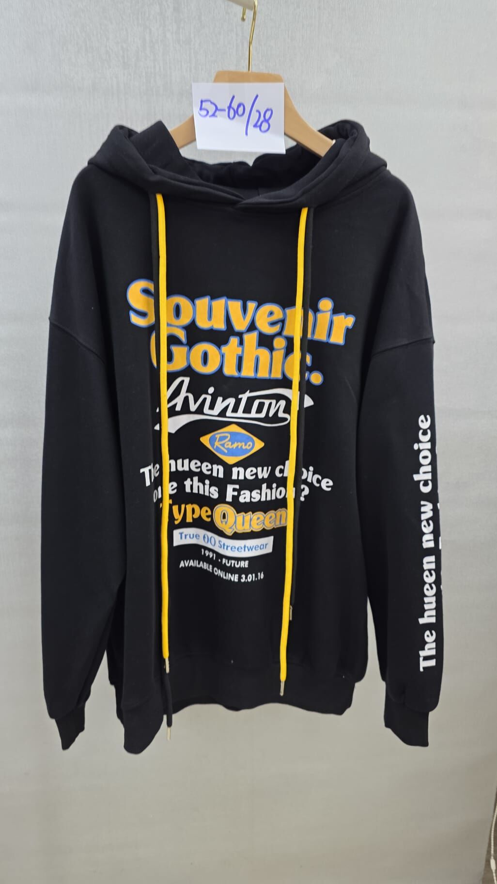 Cf618  有帽字母衛衣   胸48  長25